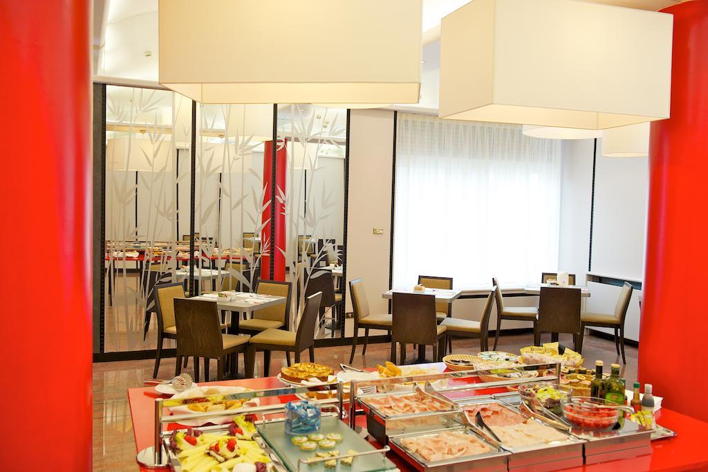 Hotel Ibis Styles Toscanini 3*