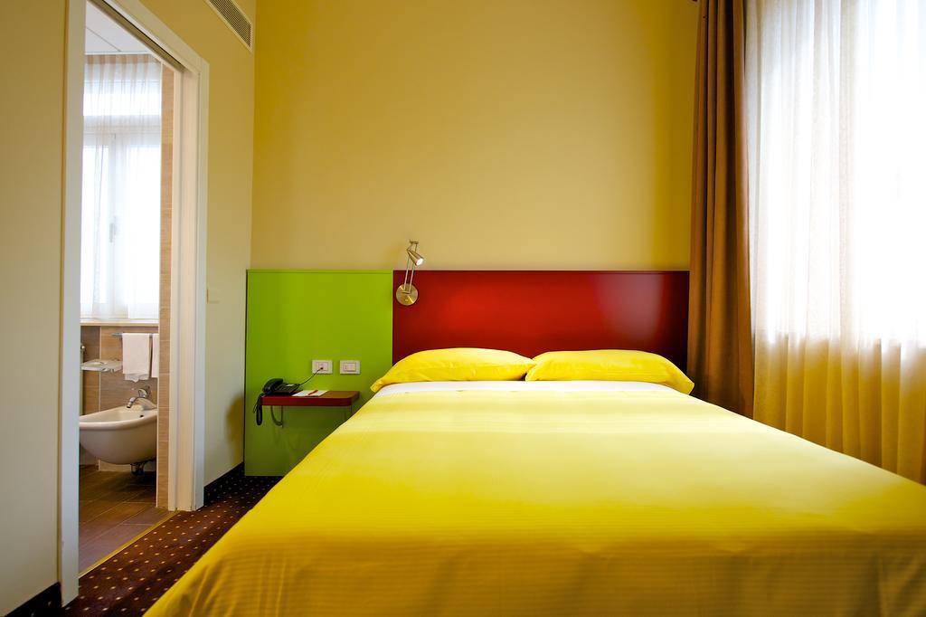 Hotel Ibis Styles Toscanini 3*