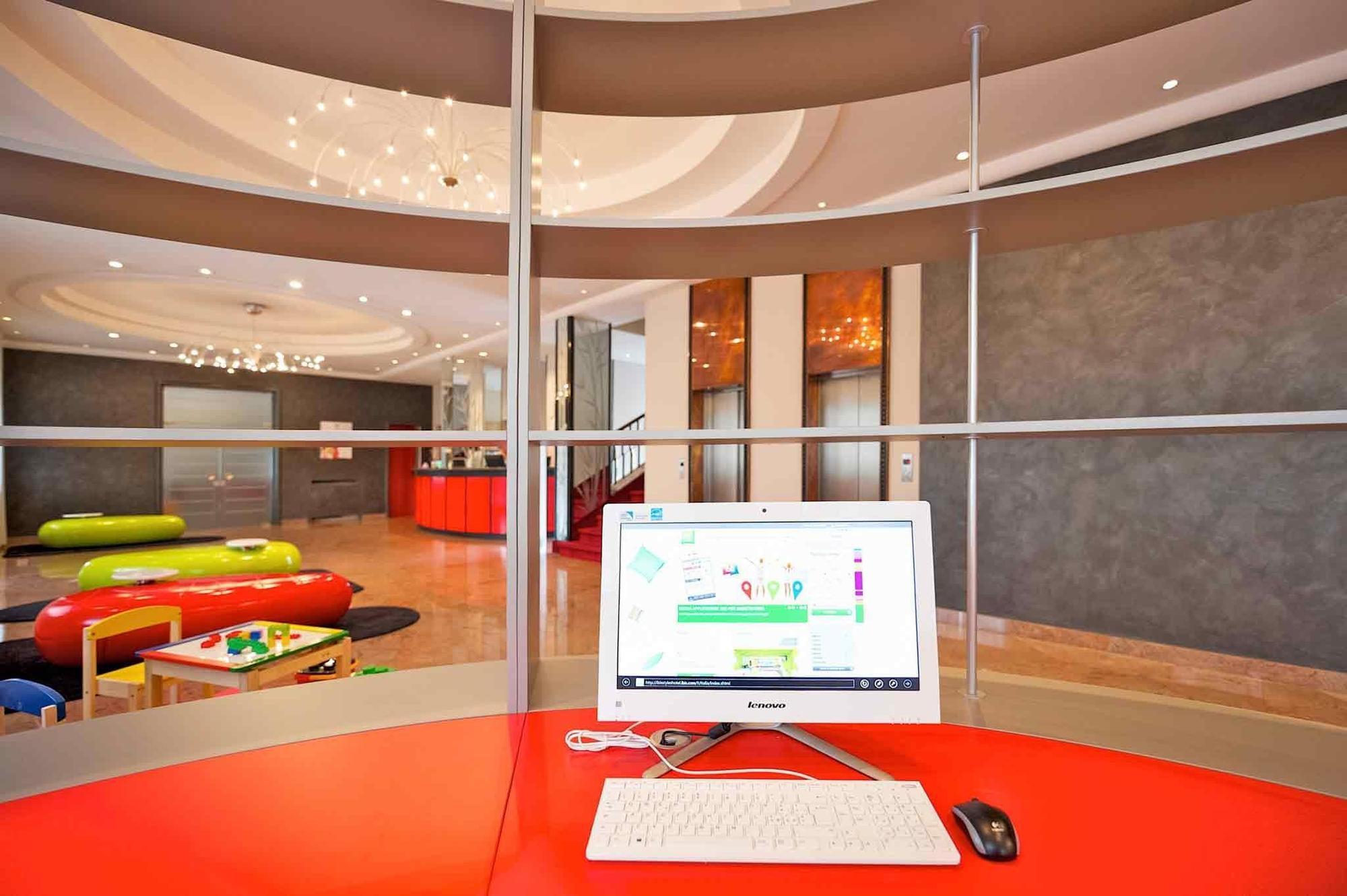 Hotel Ibis Styles Toscanini 3*